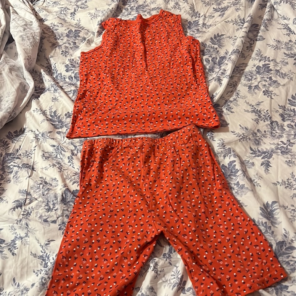 Pj set - Picture 2 of 3